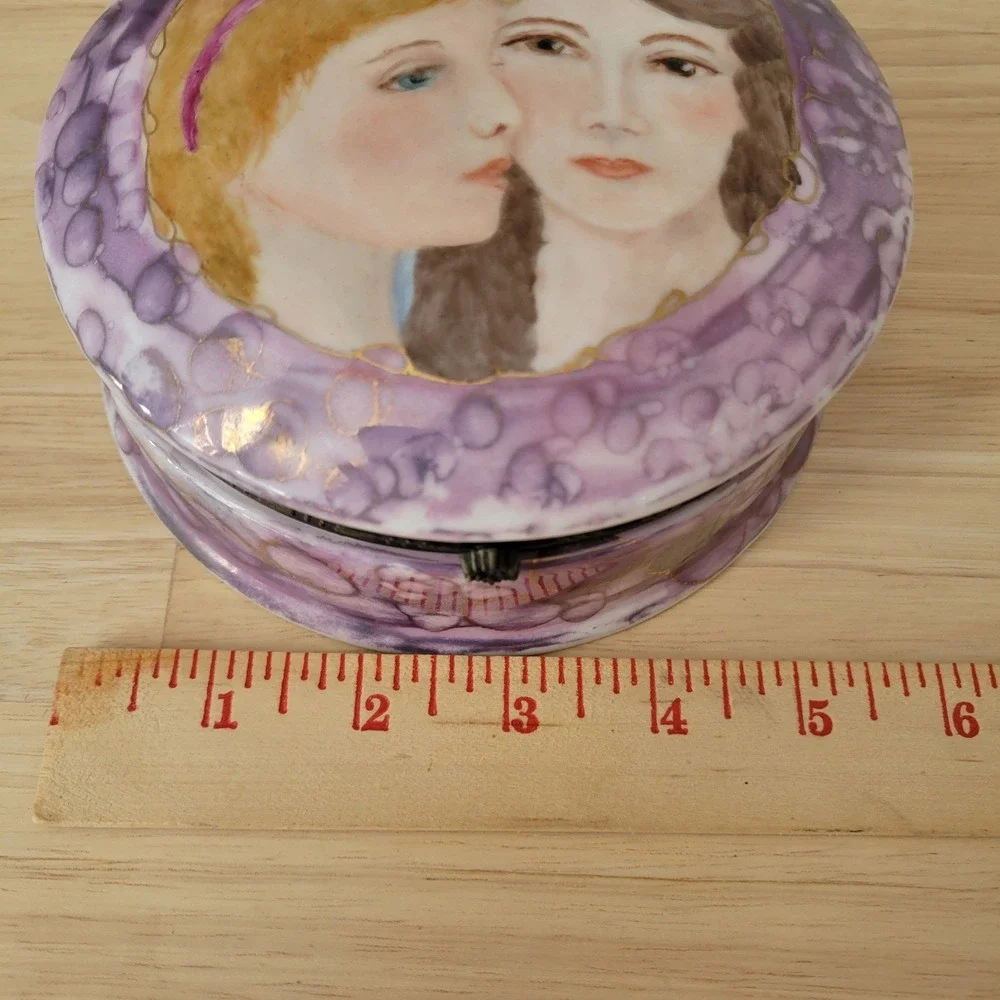Trinket Box Hand Painted Art Porcelain Hinged Lid 5.5
